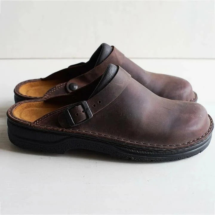 Orthopedic Leather Clogs with Supportive Insole and Non-Slip Sole 0