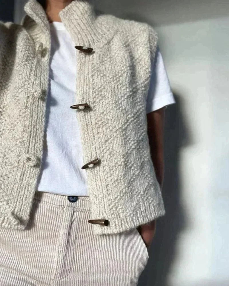 Sleeveless Tailored Womens Gilet for Effortless Layering 3