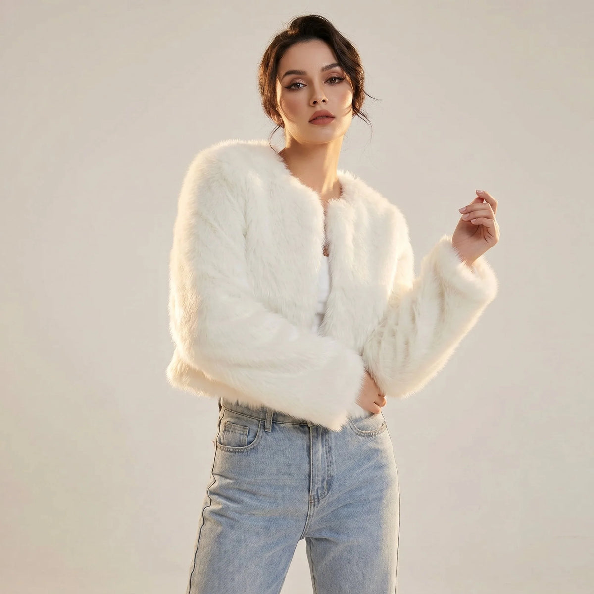 Women's Cropped Faux Fur Winter Jacket with Plush Texture 1