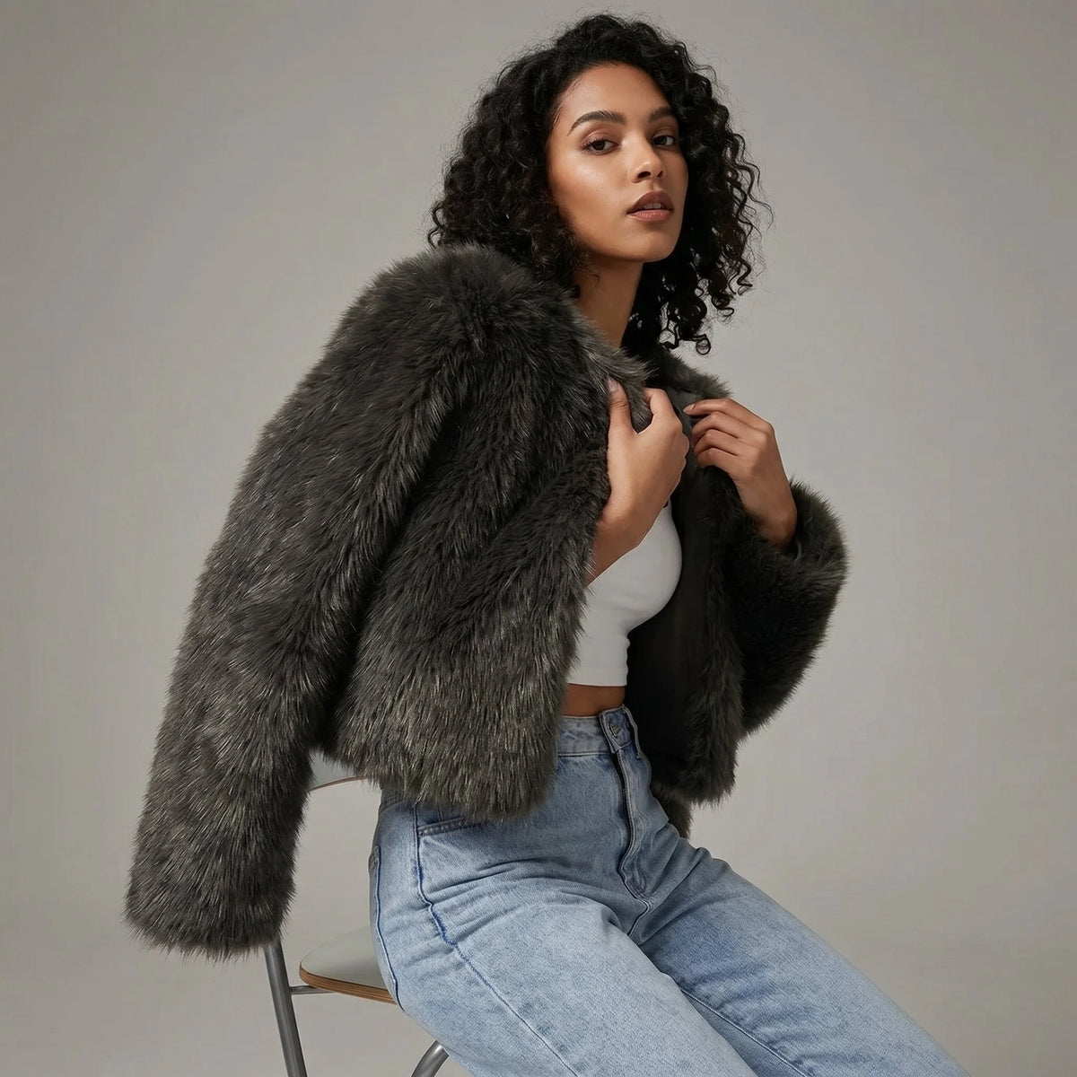 Women's Cropped Faux Fur Winter Jacket with Plush Texture 2