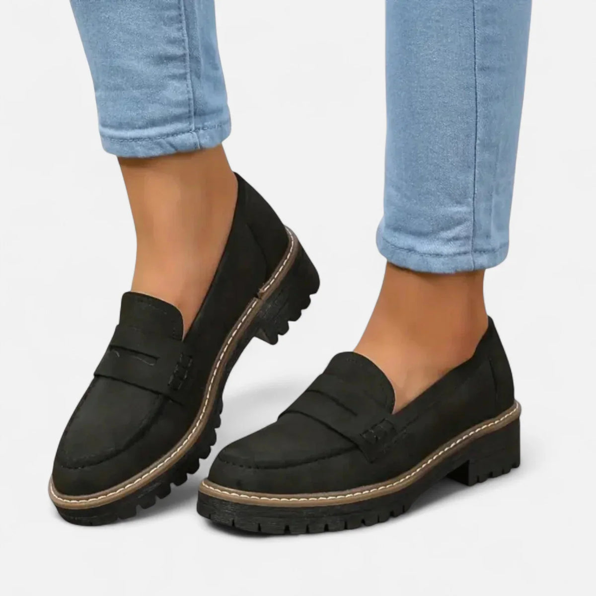Women's Moccasins with Arch Support and Lightweight Sole for All-Day Comfort 0