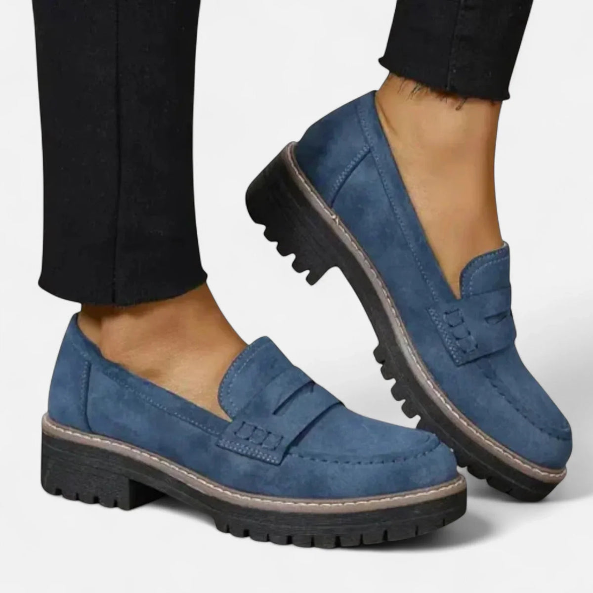 Women's Moccasins with Arch Support and Lightweight Sole for All-Day Comfort 3